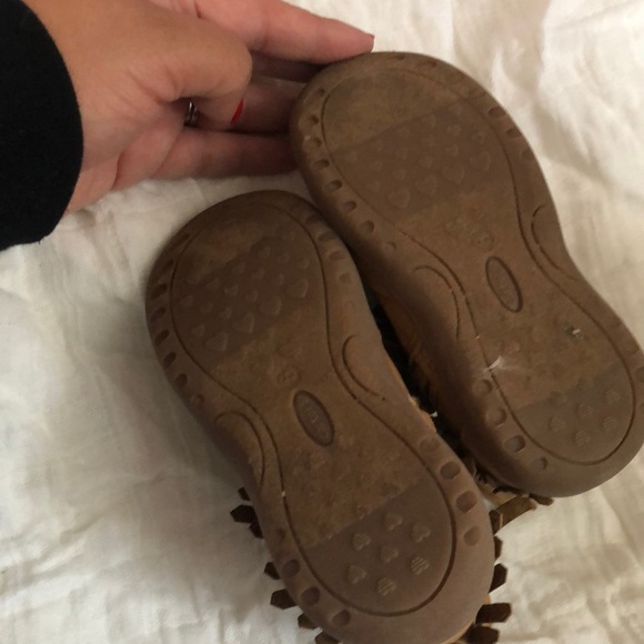 Carter’s Mocassins - Picture 4 of 4